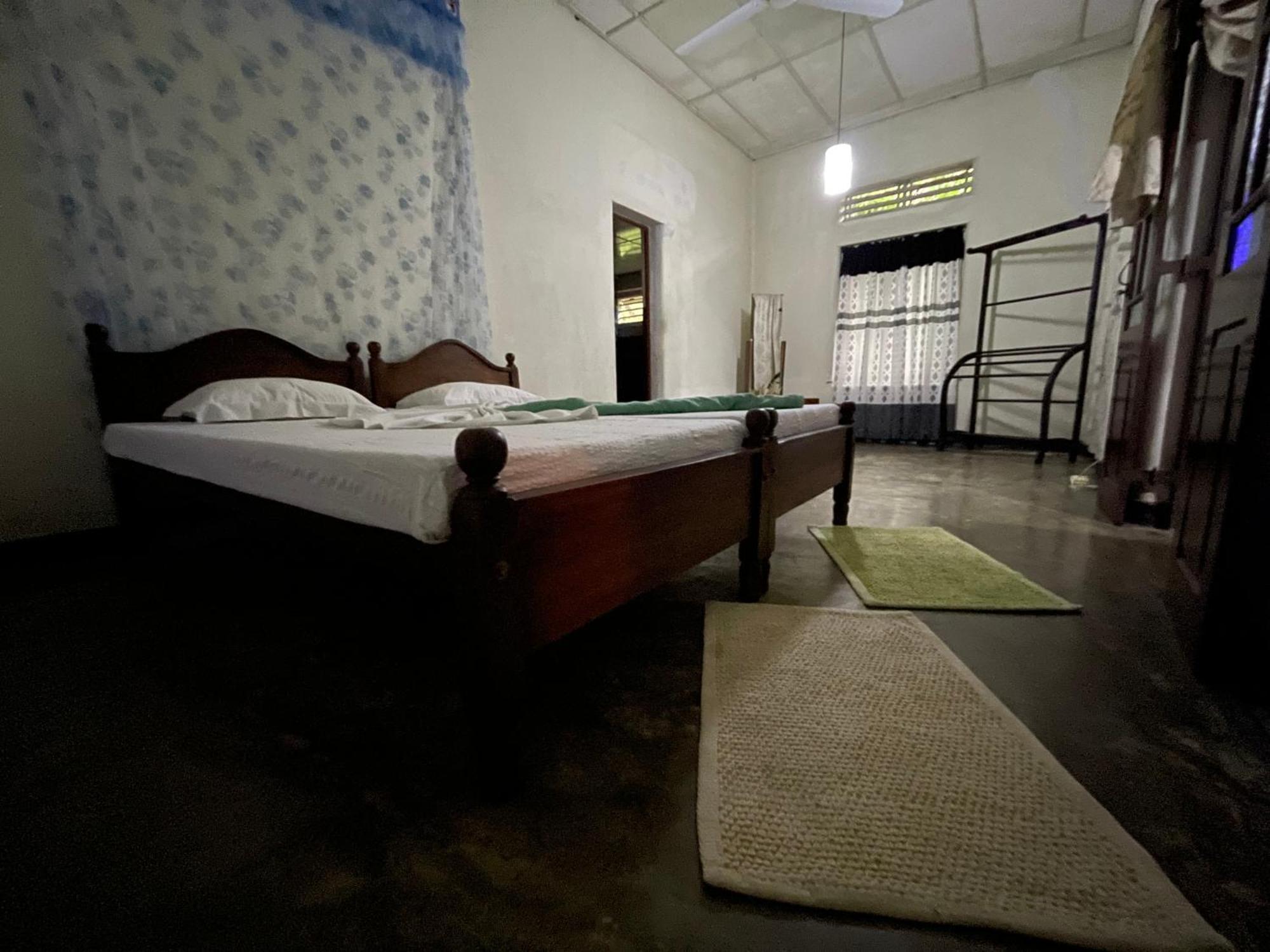 Weeragiri Home Stay Mirissa Exterior foto