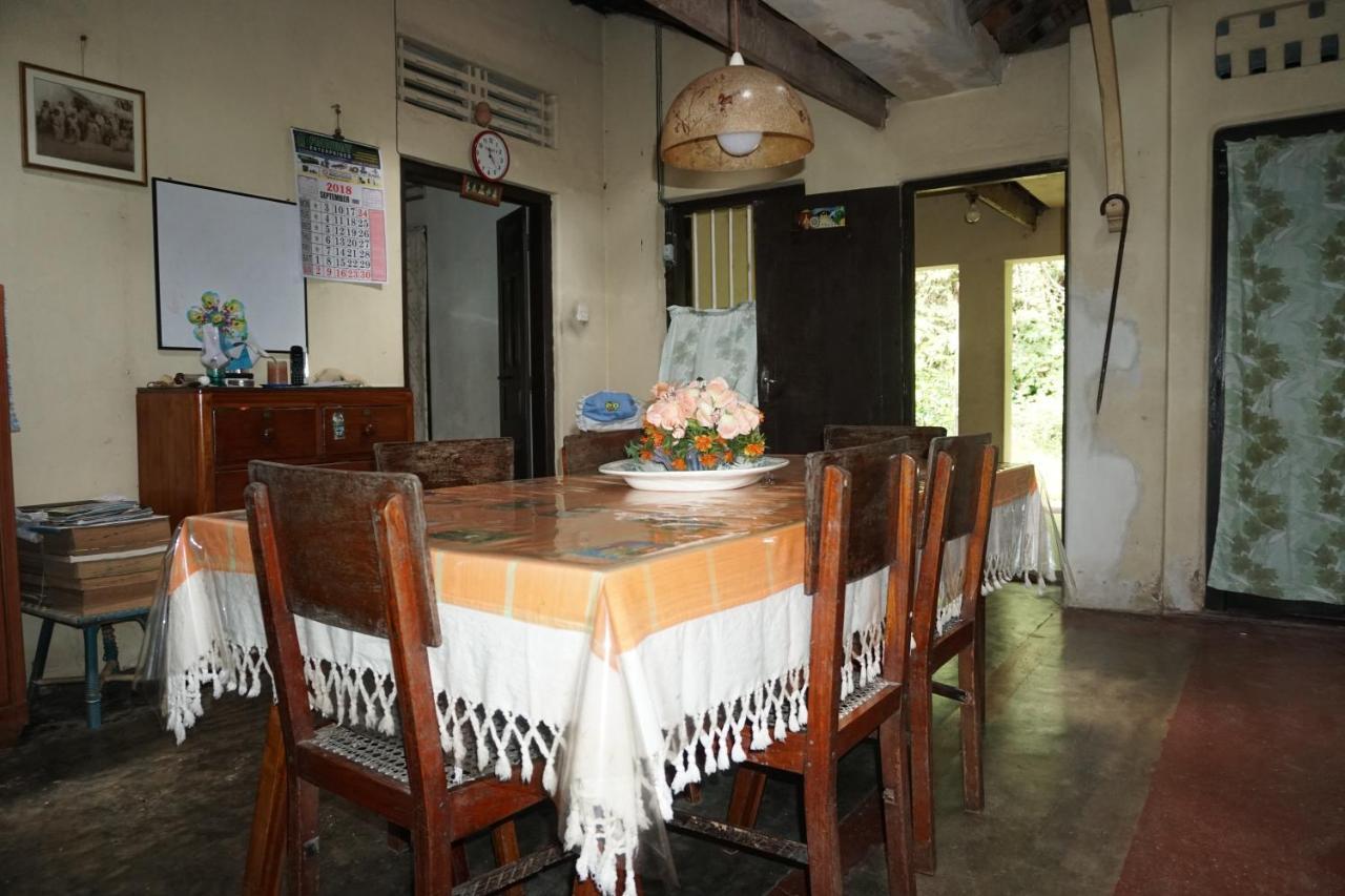 Weeragiri Home Stay Mirissa Exterior foto